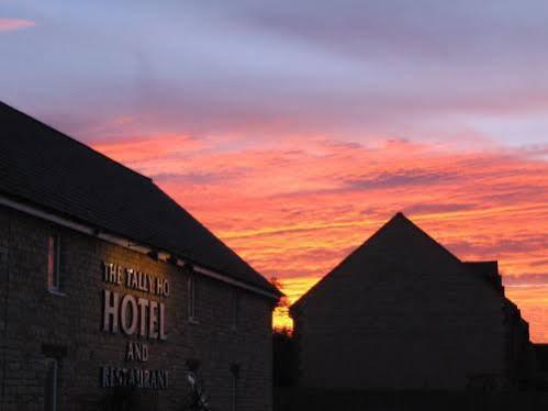The Tally Ho Hotel - B&B Bicester Exteriér fotografie