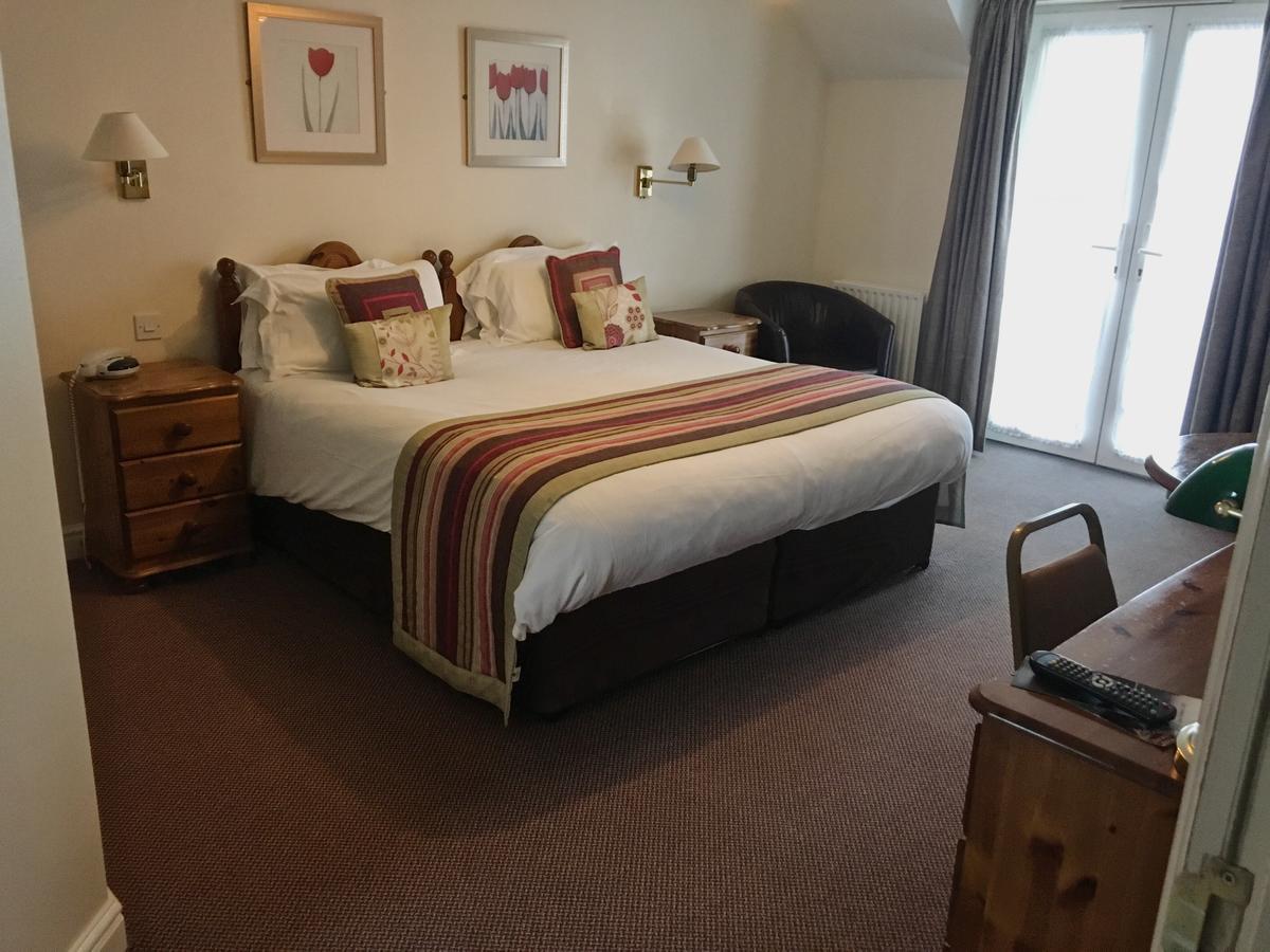 The Tally Ho Hotel - B&B Bicester Exteriér fotografie