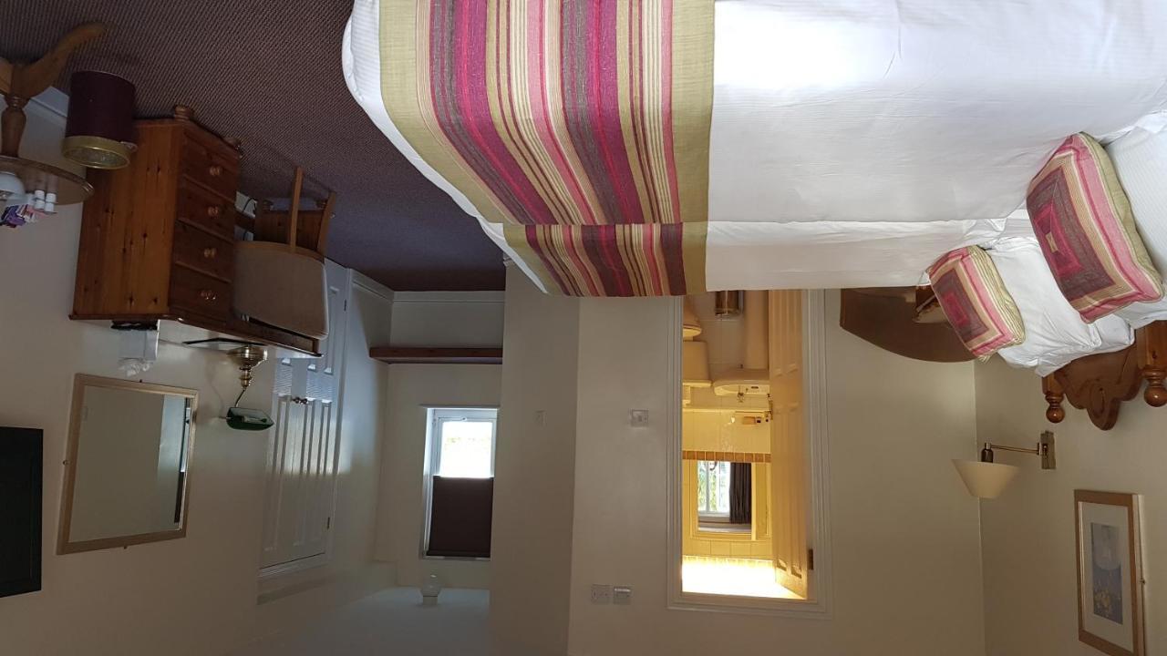 The Tally Ho Hotel - B&B Bicester Exteriér fotografie